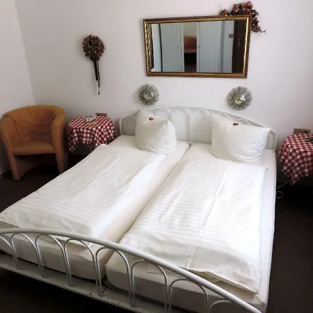 Christl Guest house
